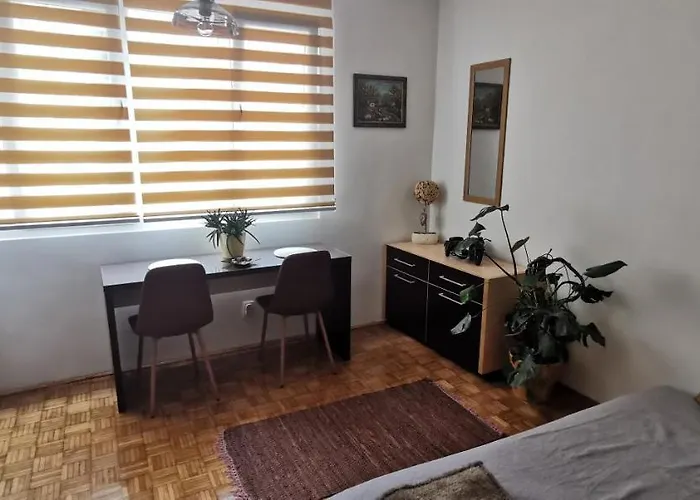 아파트 Stan Na Dan Predah 우지체